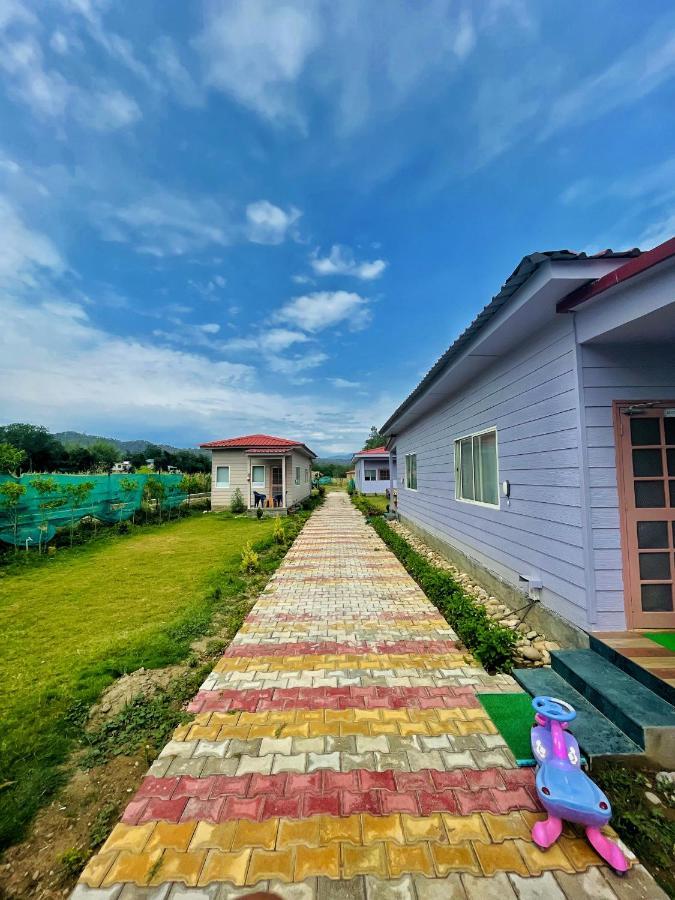 Corbett Veda Inn Rāmnagar Exterior foto