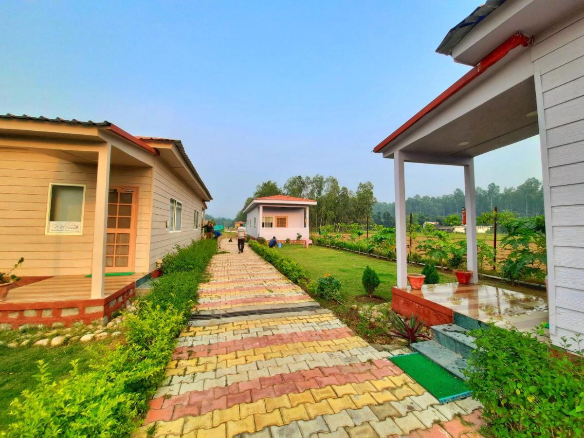 Corbett Veda Inn Rāmnagar Exterior foto